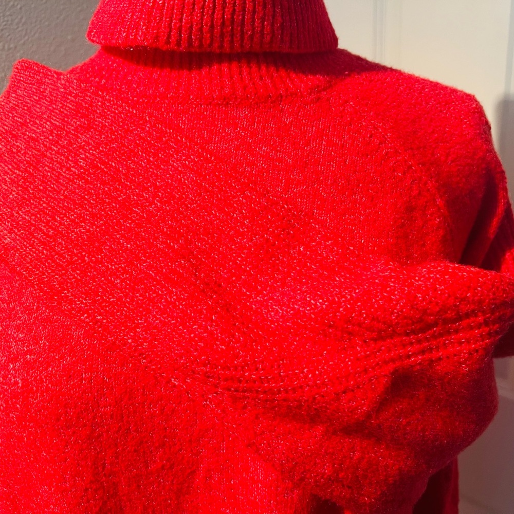 Sweater - Picture 4 of 5